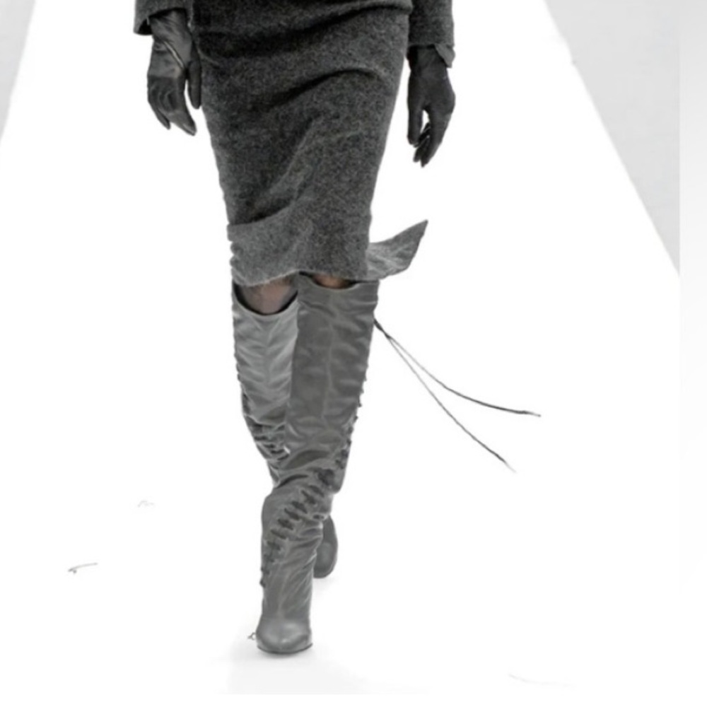 ✨ RARE ARCHIVAL PIECE ✨ Nina Ricci FW 2007 Olivier Theyskens Corset Tall Boots